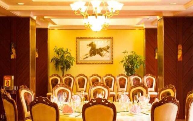 Xishuangbanna Golden Zone Hotel