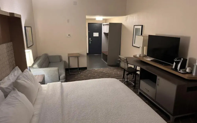 Holiday Inn Cheshire Southington
