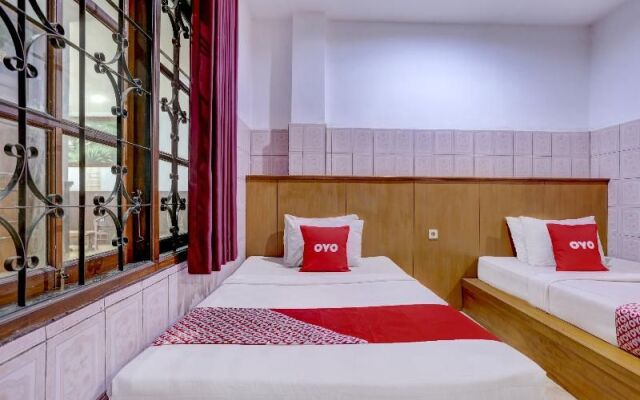 OYO 90201 Hotel Bina Artha