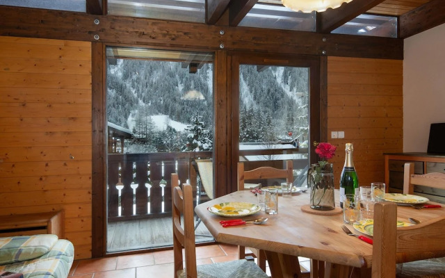 Chalet R Sidence Chantey Mourry 6