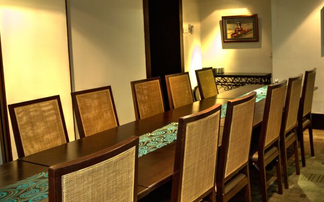 Glenmarie Hotel & Golf Resort