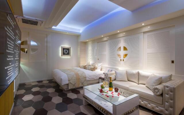 Hotel Dior7 - Adults Only