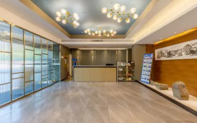 Shiji Xinghe Hotel (Huangshan Tunxi Old Street)