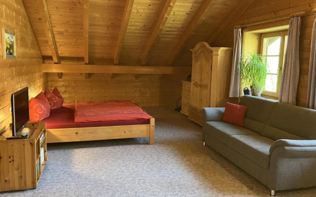 Ferienwohnungen Bernie Schmid