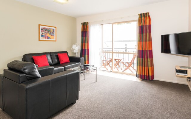 Tussock Peak Motor Lodge