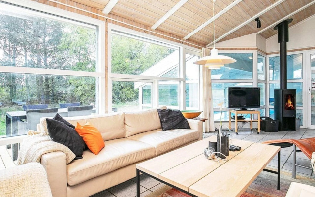 9 Person Holiday Home in Bindslev