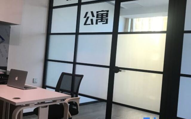 Vanke Shennan Road 68 Apartment (Shenzhen Dongmen Hubei Subway Station Branch)