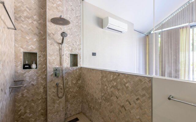 Large Private Pool Villa with 7 BR 7B