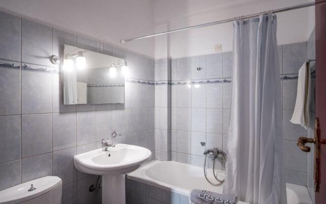 Ananias Hotel
