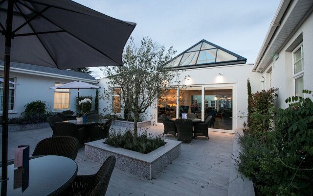 The Keadeen Hotel