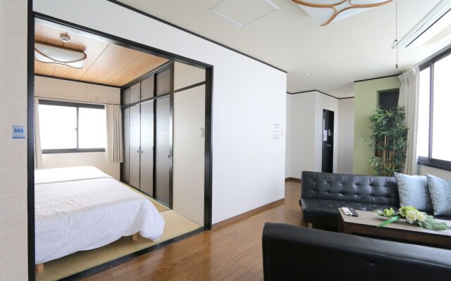 Guest House Liz Nakazaki-cho