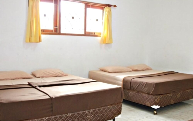 De Nuansa Dago Villa by HouseinBandung