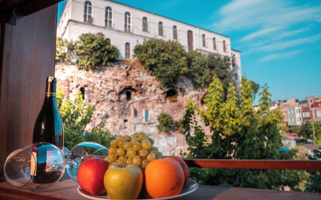 Gulliver Mansion Hotel