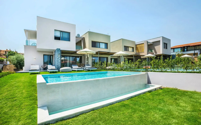 Dionisos Luxury Villas