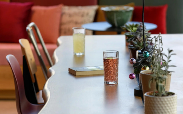 Moxy Lisbon City