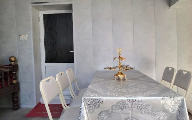 Mokhira Guest House