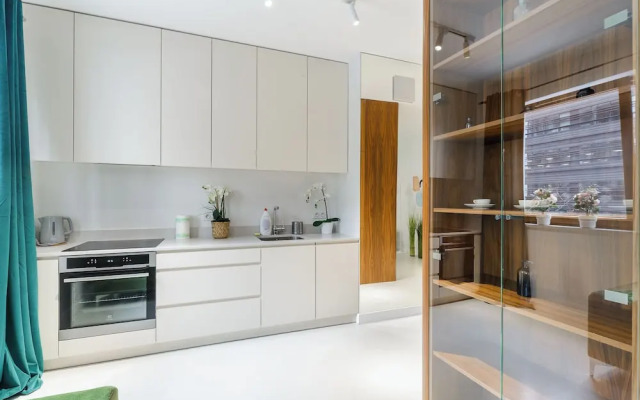 Lumina lux apart near Uprising Museum