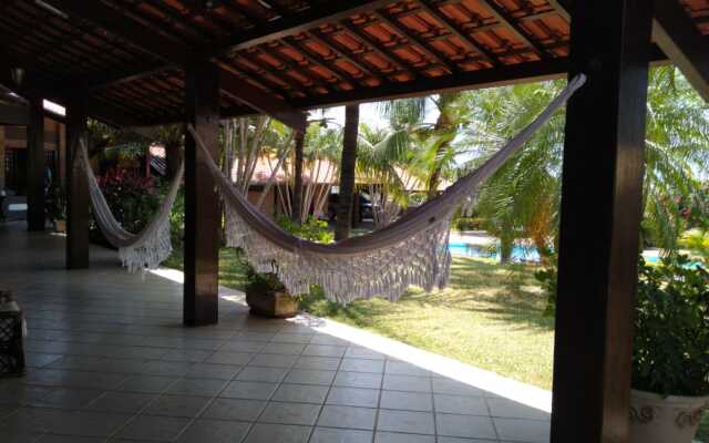 Kiwi Pousada & Lounge