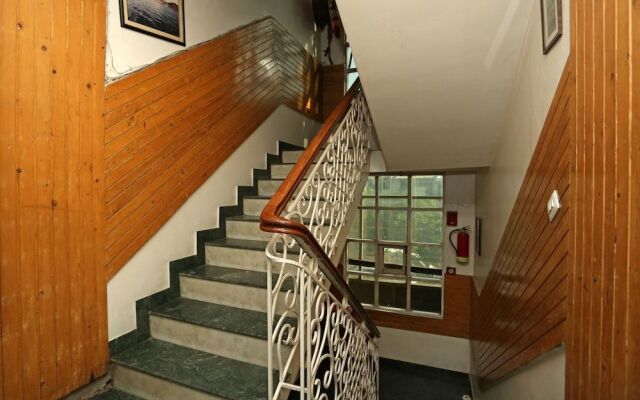 OYO 474 Hotel VM Residency