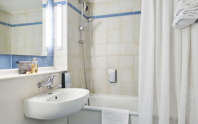 Kyriad Direct Lyon Sud - Chasse Sur Rhône