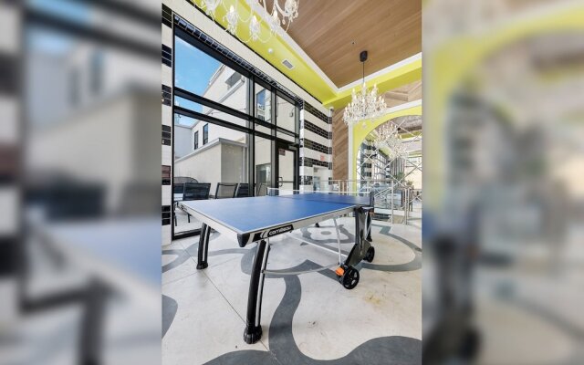 Cincinnati City Club Apartments by Airriva