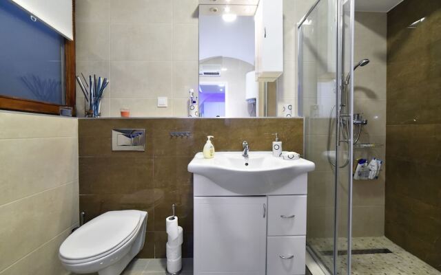 Apartment Frenki