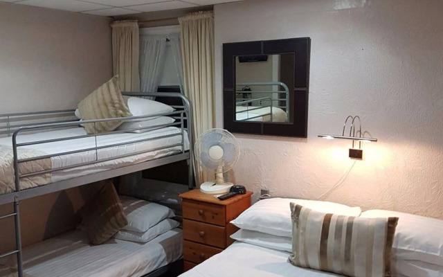 Rock Dene Hotel