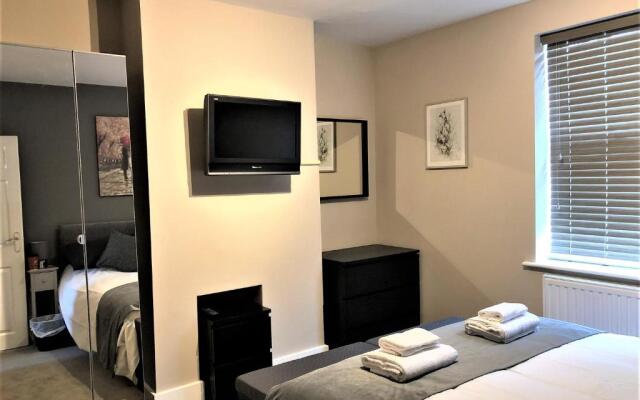 Eclipse Apartment No 2