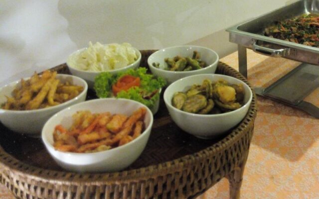 Aromdee Resort