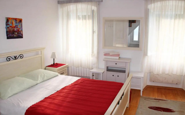 Apartments & Rooms Nada