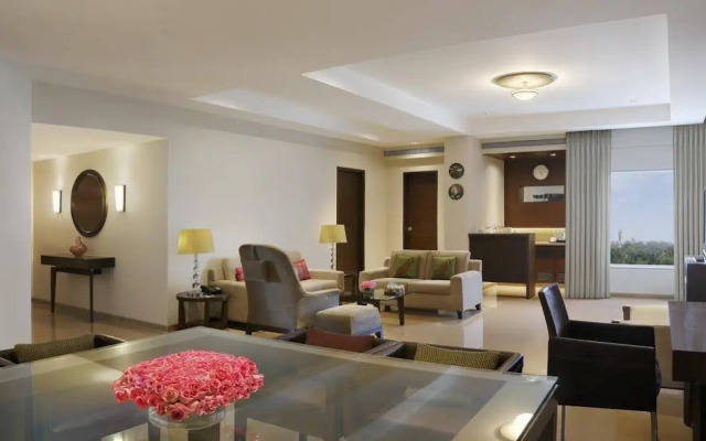 Grand Mercure Vadodara Surya Palace Hotel