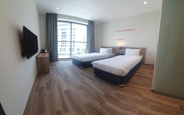 Grand Kingsgate Waterfront By Millennium Hotels