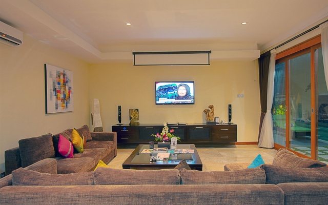 Villa Gorilla – Guest Rooms – Kerobokan Kelod