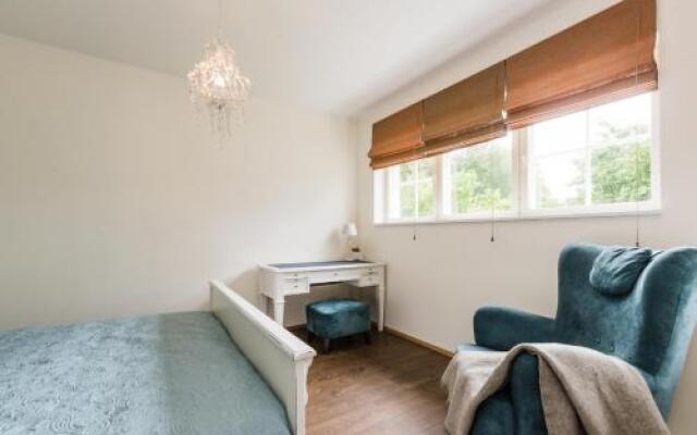 Lahe Guesthouse