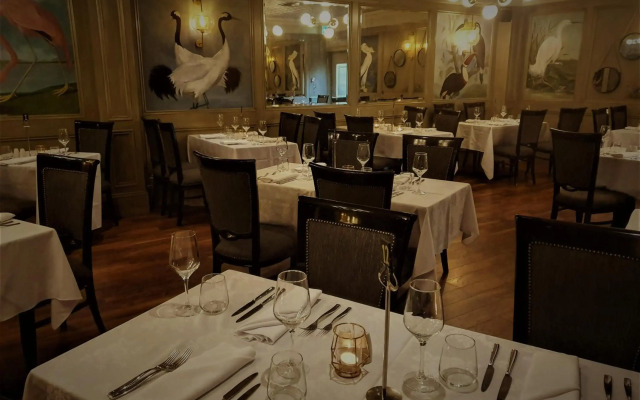 The Lansdowne Hotel