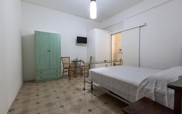 3137 Villetta Velia by Barbarhouse