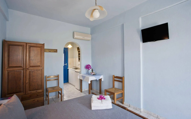 Stefano Apartments