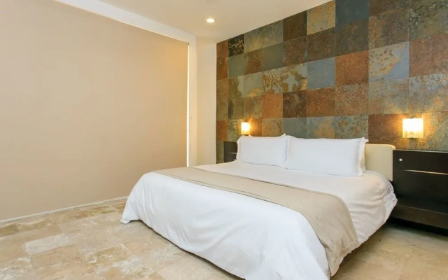 Mamitas 1103 2 Bedrooms and Terrace by RedAwning