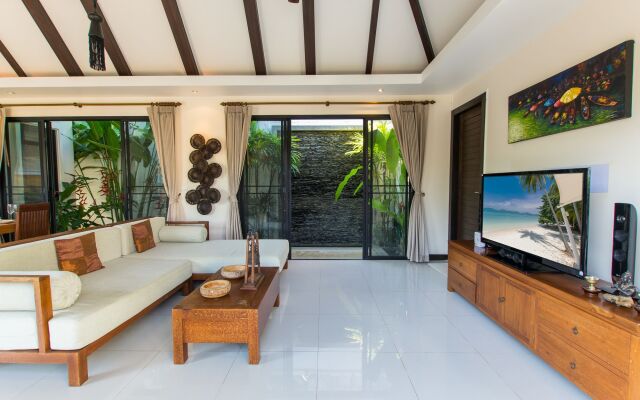 Tulip Pool Villa