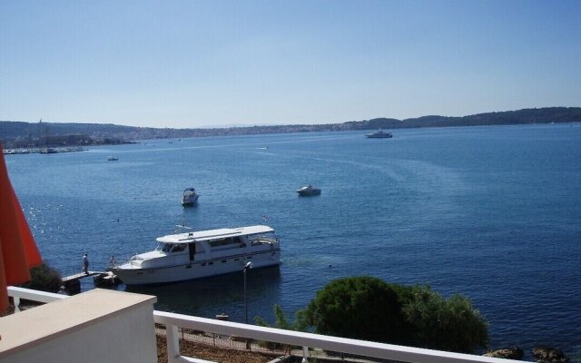 Gem of the Sea Alenka