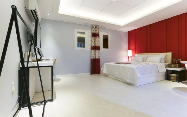 Shampoo Hotel