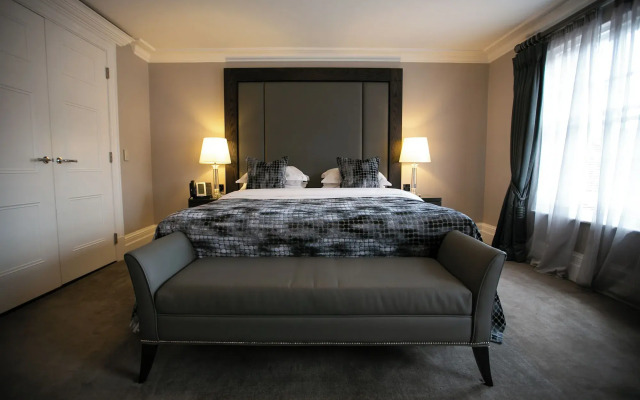 One Warwick Park Hotel