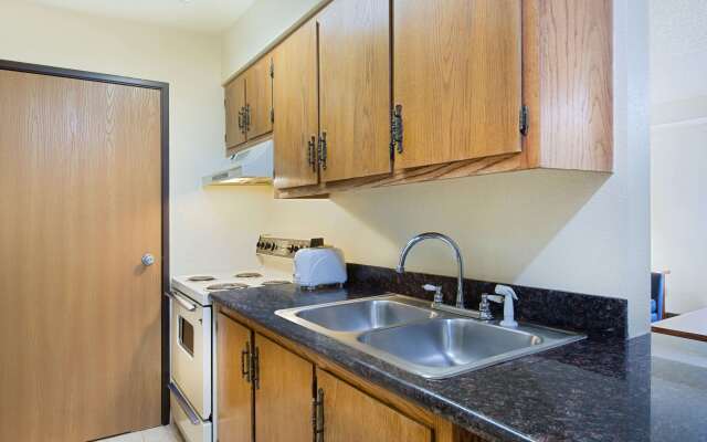 Super 8 by Wyndham Ripley