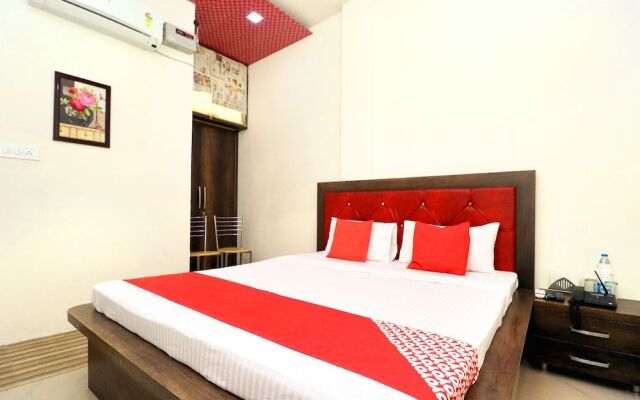 OYO 40853 Hotel Classic