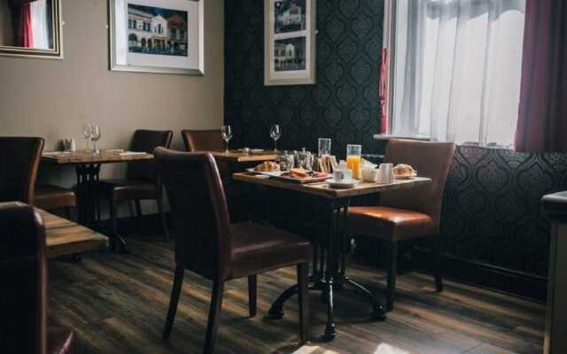 Duke Of Edinburgh Hotel