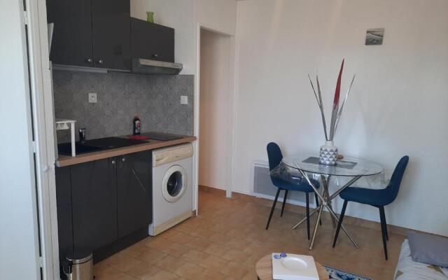 Appartement Sète, 2 pièces, 4 personnes - FR-1-338-404