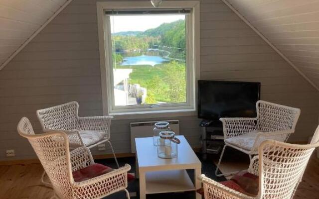 Anneks i naturskjønne Gitlevåg