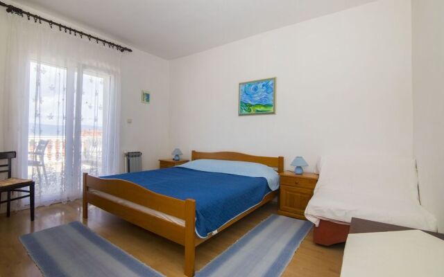 Apartments Jakov