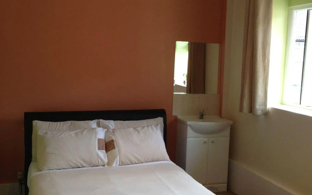 Hour Glass Hotel