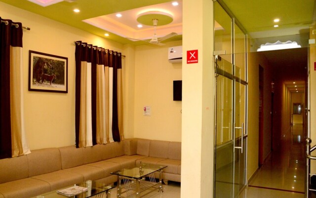OYO 4202 Hotel T24